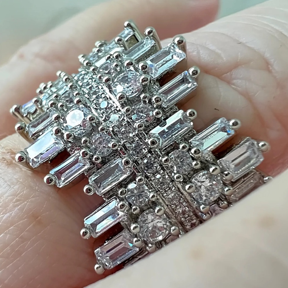 Sterling Silver Cubic Zirconia Icicle Cocktail Ring Statement Crystal Glam Ring
